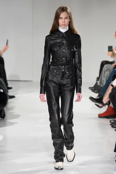 Look 53